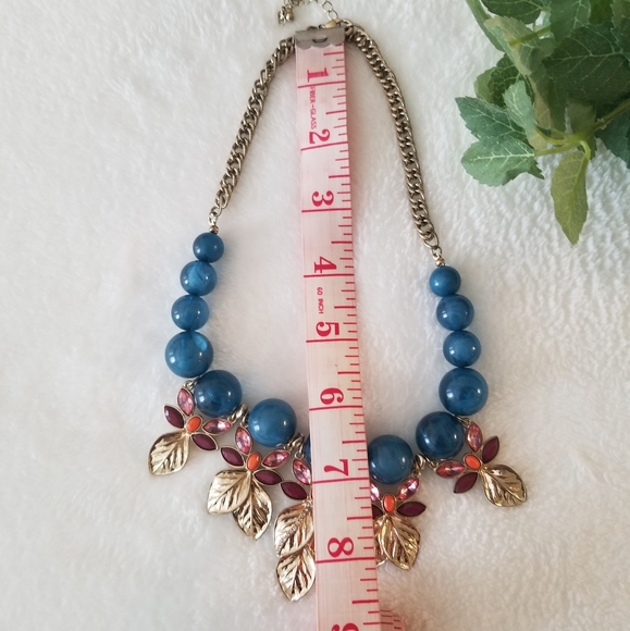 Statment Necklace - Picture 7 of 7